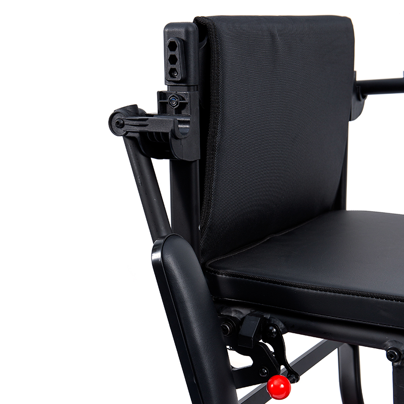 YL-985 4-pyöräinen taittuva akkukäyttöinen sähköinen kuljetusskootteri