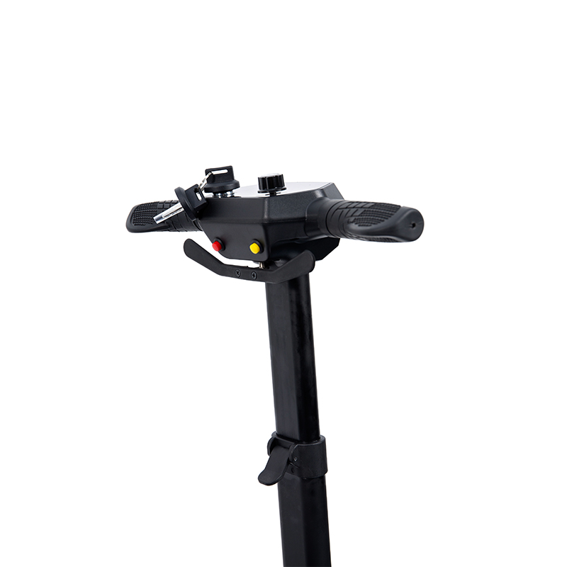 YL-211 4 Wheels Tourist sähköskootteri senioreille LED-ajovalolla, kori