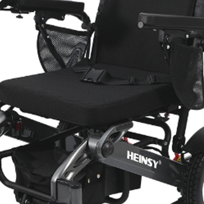 YL-9001 alumiiniseosta käsin taitettava sähköpyörätuoli